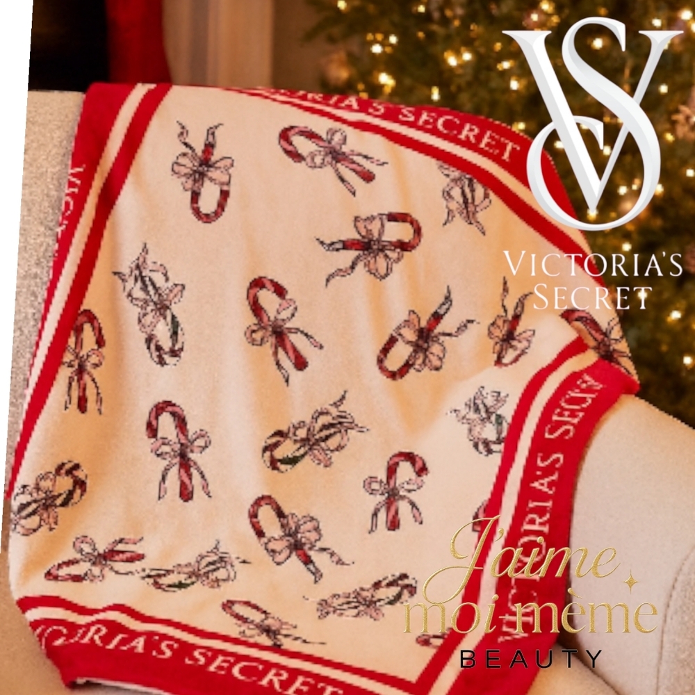 Victoria's Secret Candy Canes And Coquette Bows Reversible Sherpa Throw Blanket
